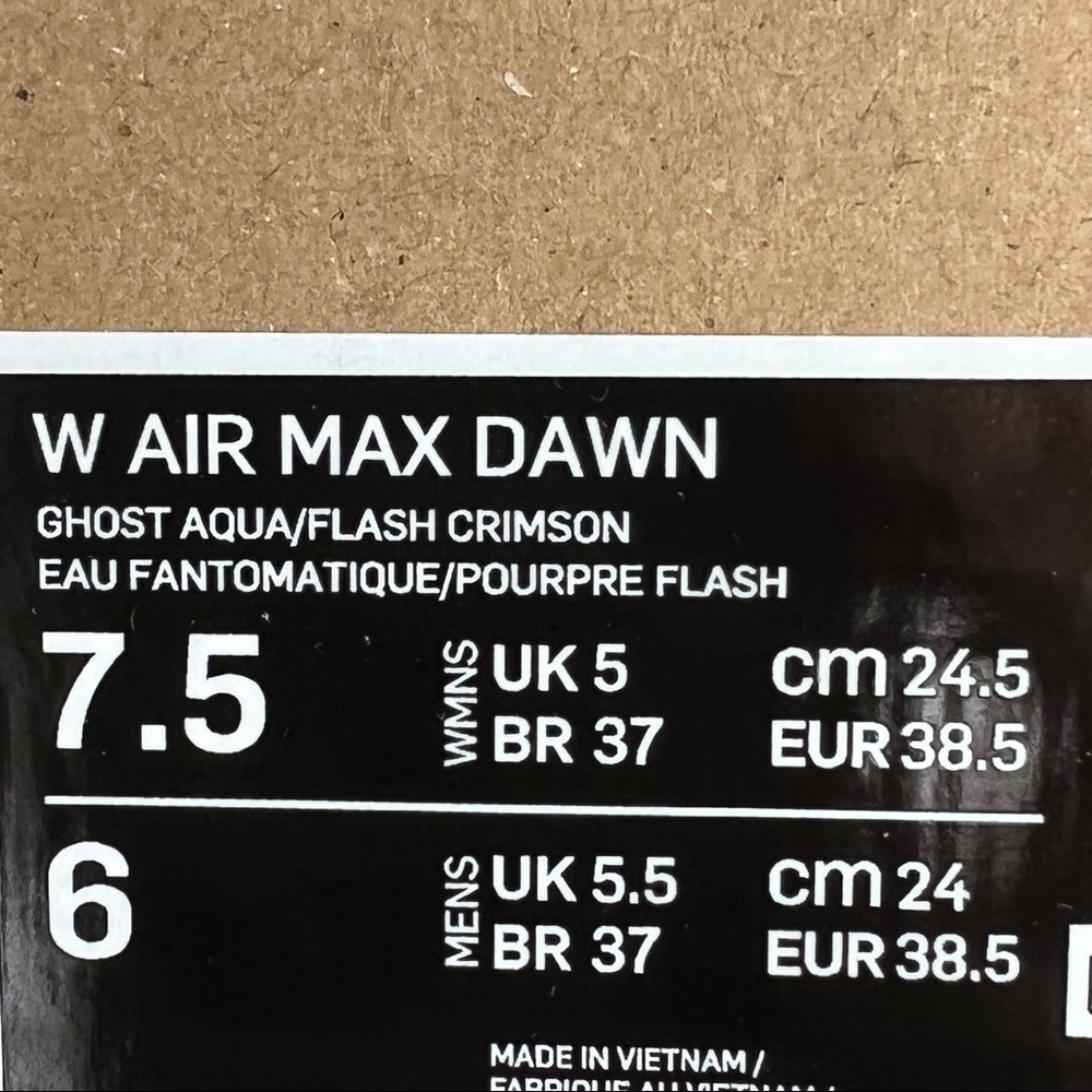 NWT Nike Air Max Pre-Day Women’s Shoes - Picture 8 of 8